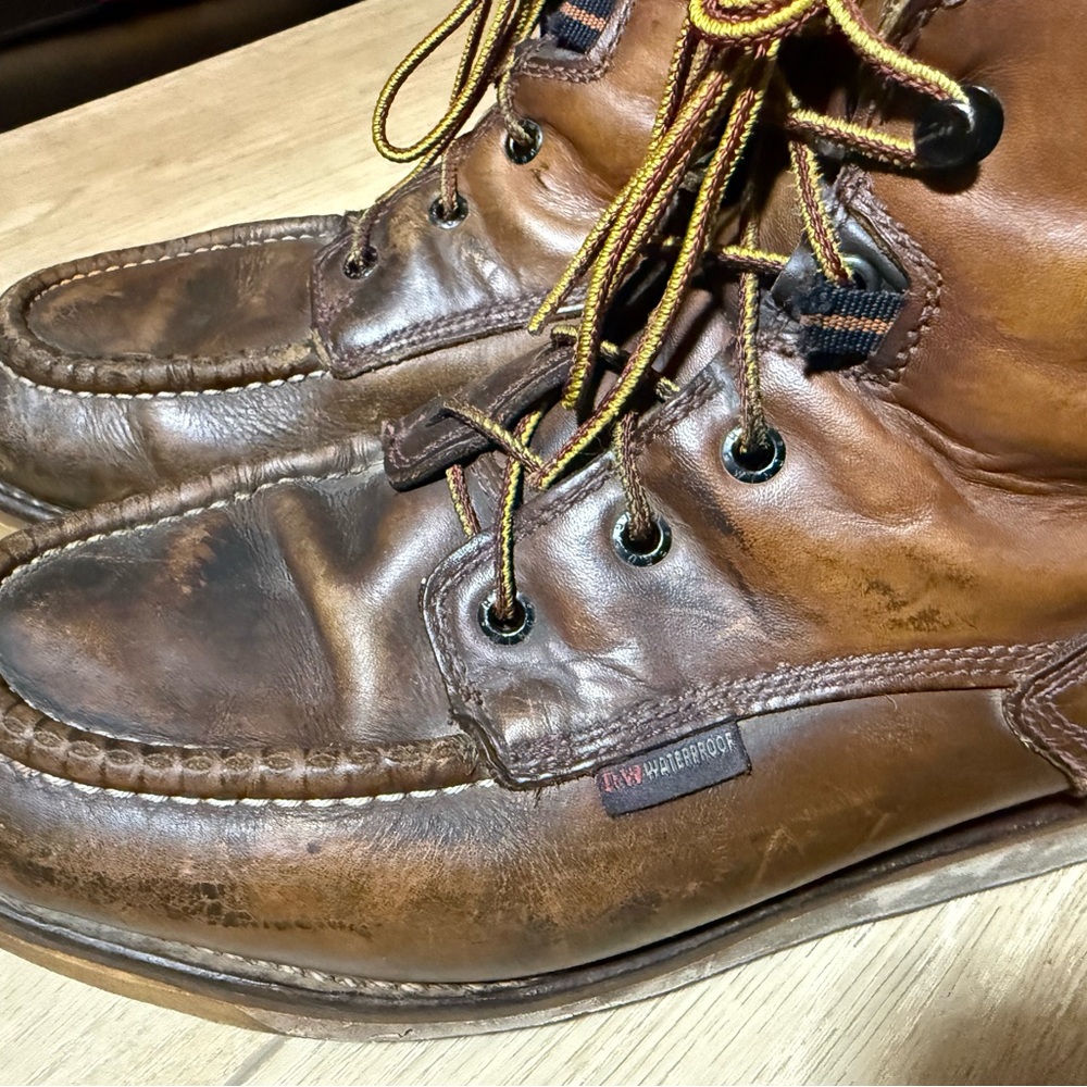 Red Wing TRACTION TRED
Men's 6-inch Waterproof Soft Toe Boot